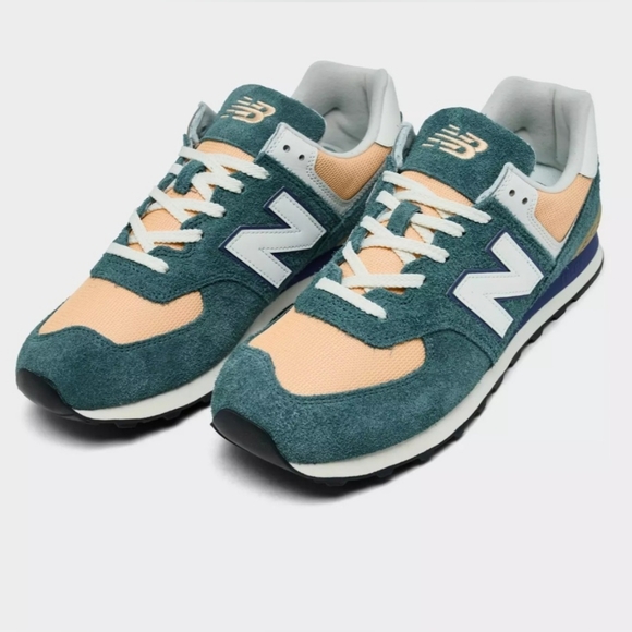 New Balance 574 - Picture 3 of 15
